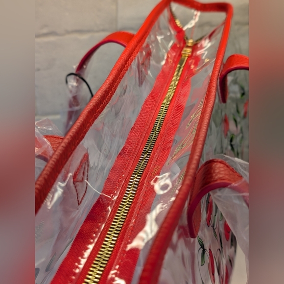 NWT Ed Hardy Red Cherry Print Tote Bag - Picture 6 of 10